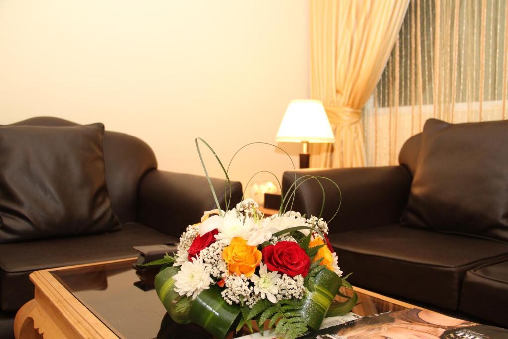 Royal Hotel Apartment Kalba Eksteriør billede