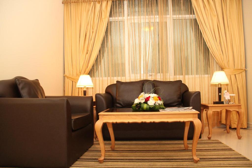 Royal Hotel Apartment Kalba Eksteriør billede